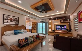 Luxury Vacation House Oceanfront In Lila, Bohol